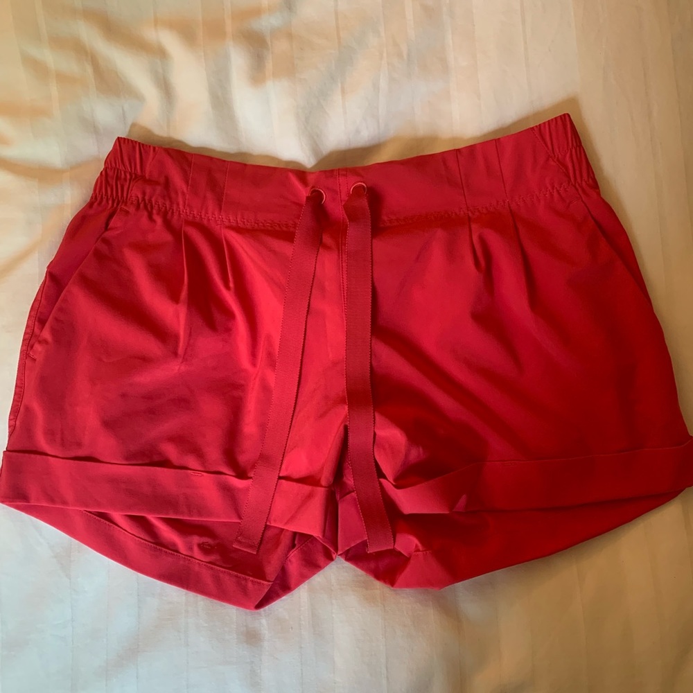 Lululemon pink shorts size 10